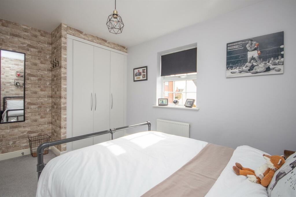 Additional property image - Luton Road, Church Gresley, Swadlincote