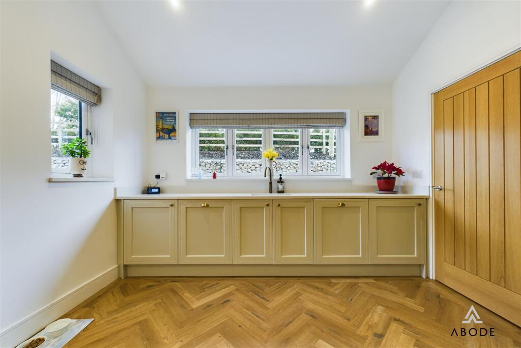 Additional property image - Chestnut Close, Stubby Lane, Draycott-In-The-Clay