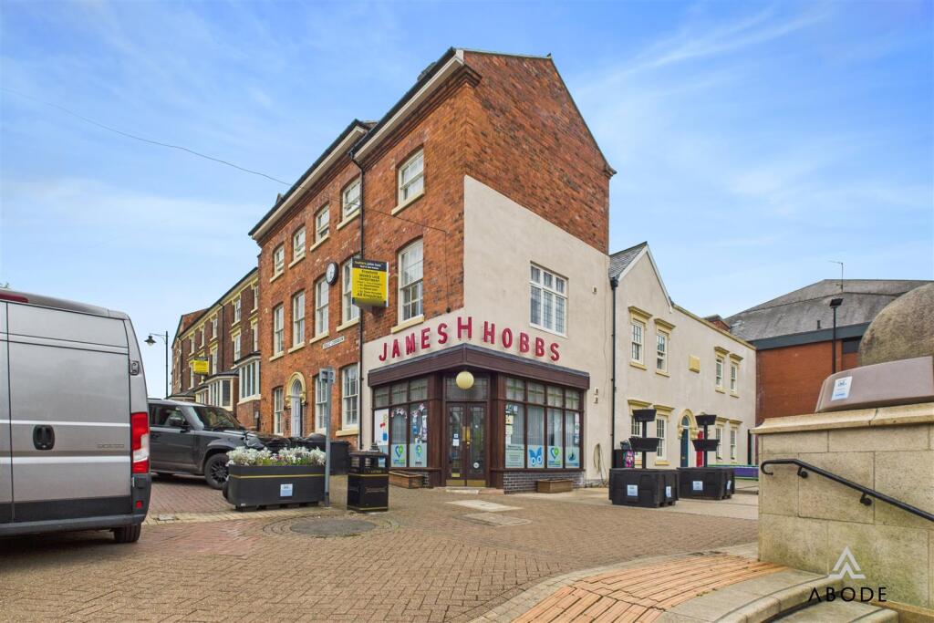Main image of property: Great Cornbow, Halesowen