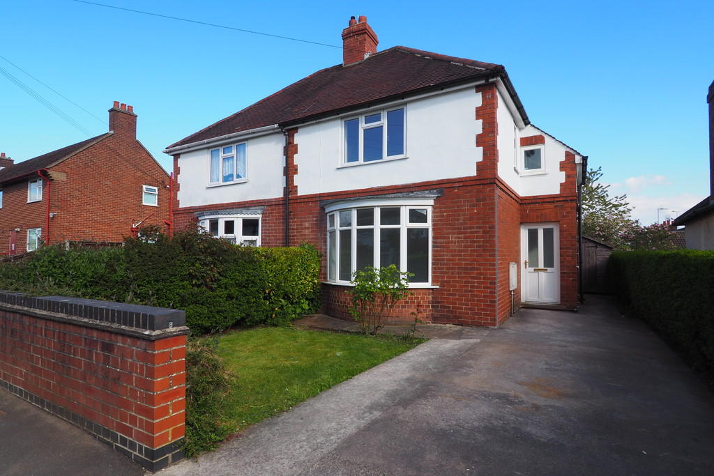 2 bedroom semidetached house for sale in Springfield Avenue, Ashbourne