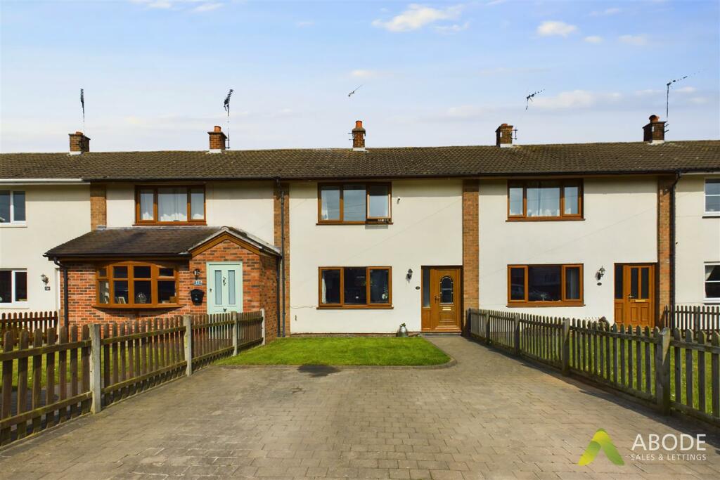 2 bedroom terraced house for sale in Arborfield Road, Marchington