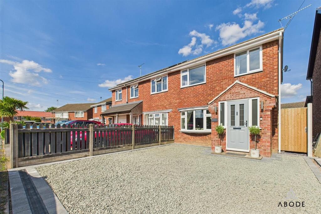 Main image of property: Cedar Close, Uttoxeter, Staffordshire