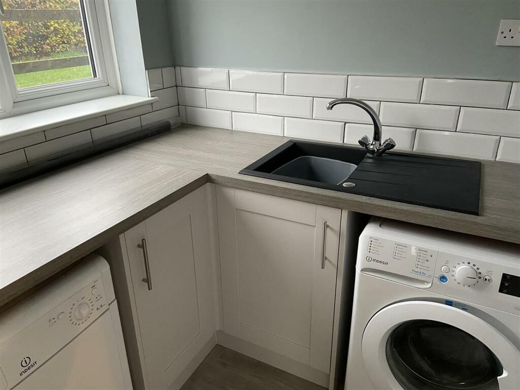 Additional property image - Ellis Piece, Spout Lane, Shottle