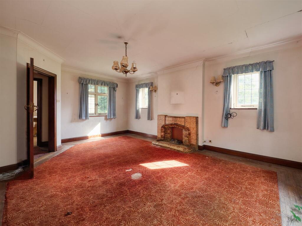 Additional property image - 3 Church Walk, Duffield, Belper