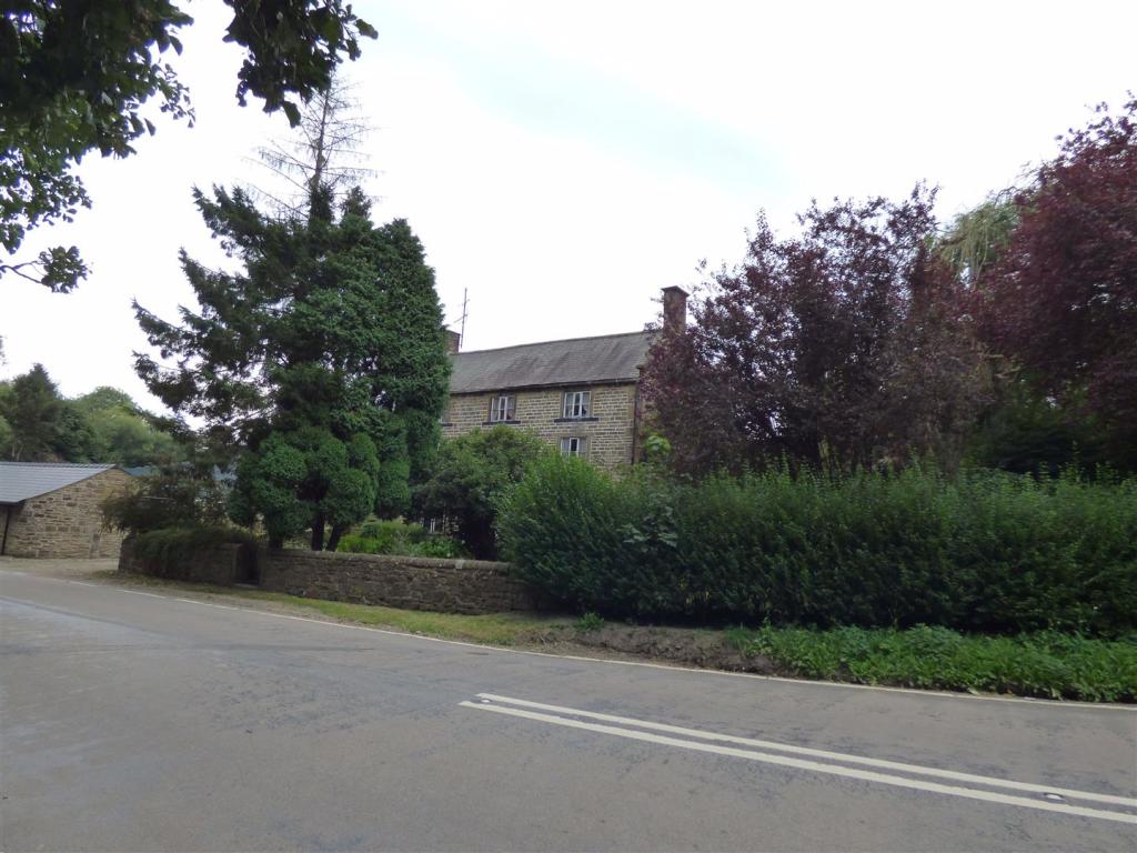 5 bedroom farm house for sale in Ford Farm, The Ford, Ridgeway