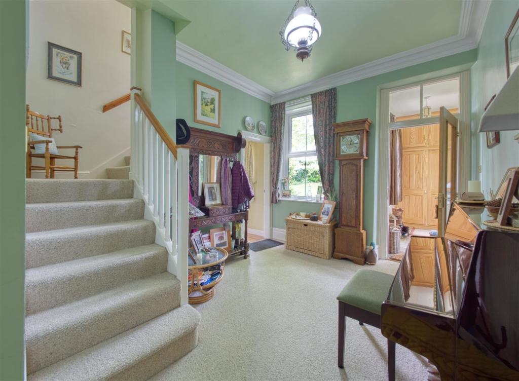 7 bedroom farm house for sale in Woolley Farmhouse, Badger Lane