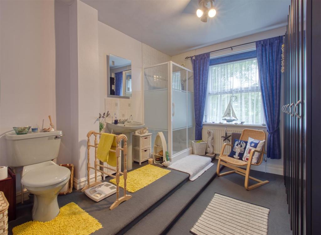 7 bedroom farm house for sale in Woolley Farmhouse, Badger Lane