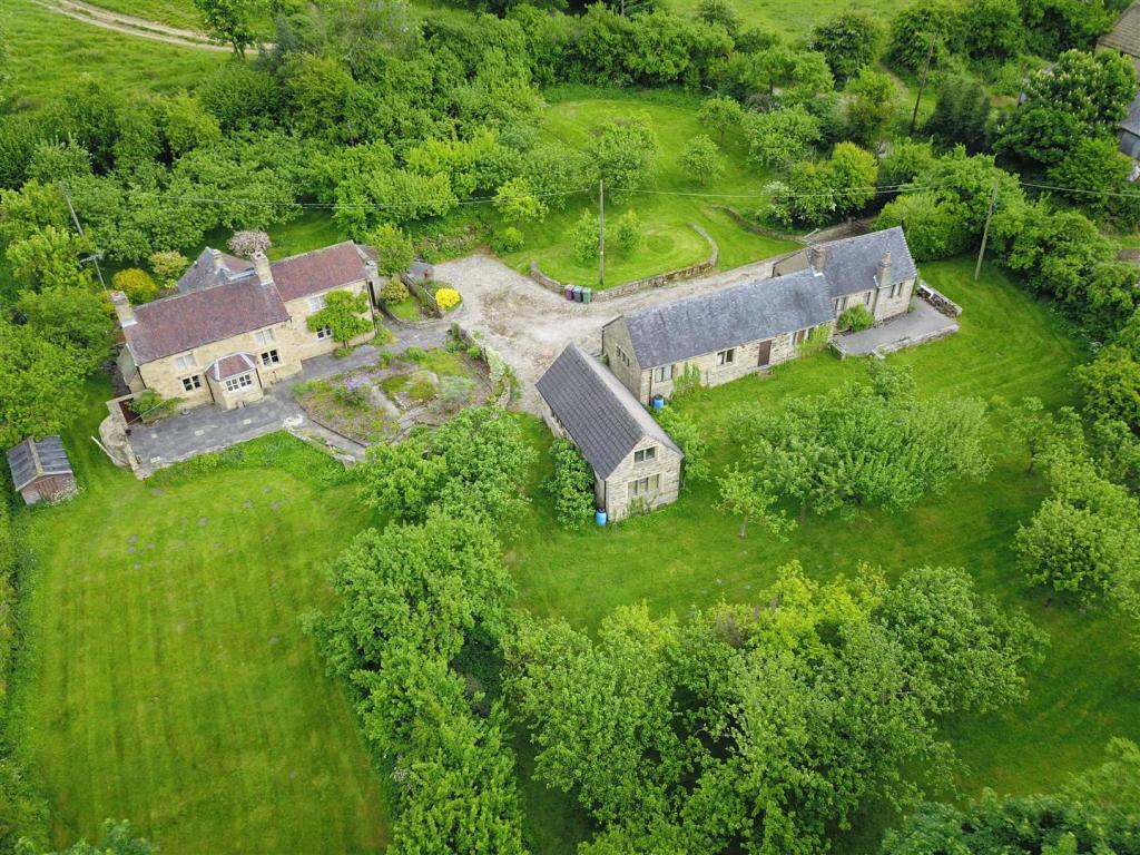 5 bedroom cottage for sale in Abbotts Croft, Stainsby Mill, Heath, Chesterfield, S44 5RW, S44