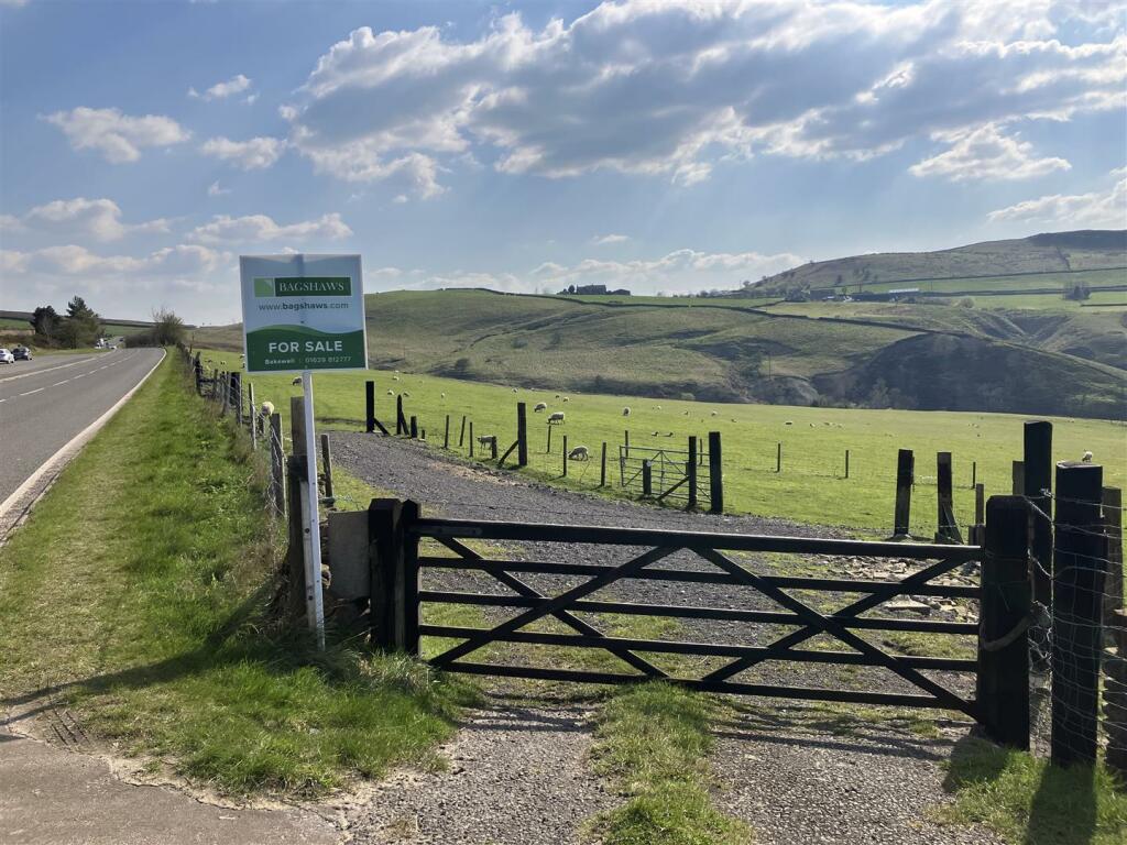 Land for sale in 24.50 Acres Land off Glossop Road, Chunal, SK13