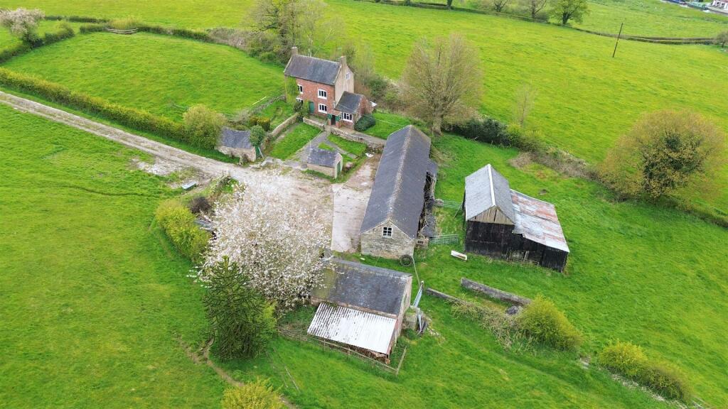 3 bedroom detached house for sale in Cumberledge Park Farm, Huntley