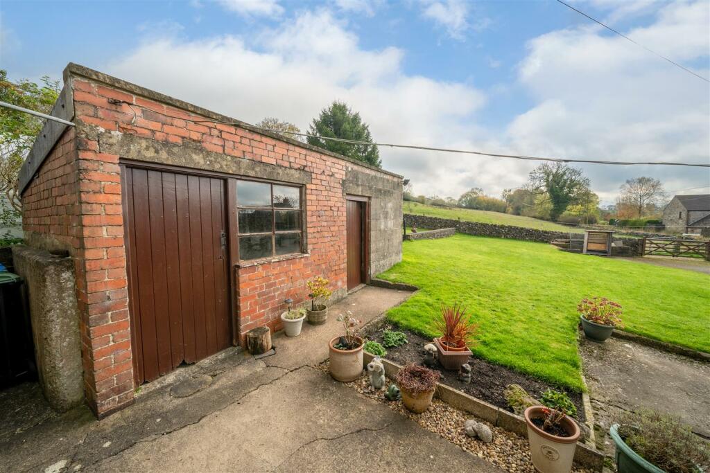 Additional property image - Wash Hills House, The Green, Brassington, Matlock, DE4 4HB