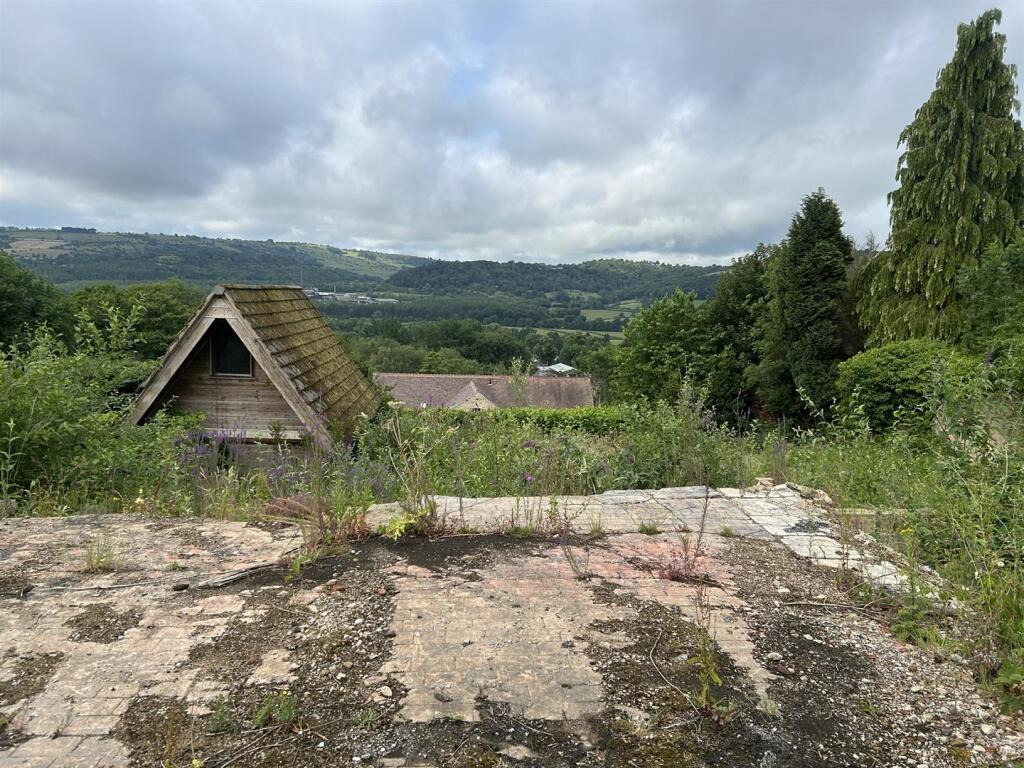 Main image of property: Hallmoor Road, Darley Dale