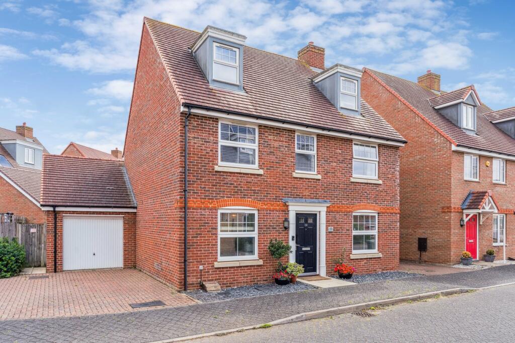 Main image of property: Aspen Gardens, Stotfold, Hitchin, SG5