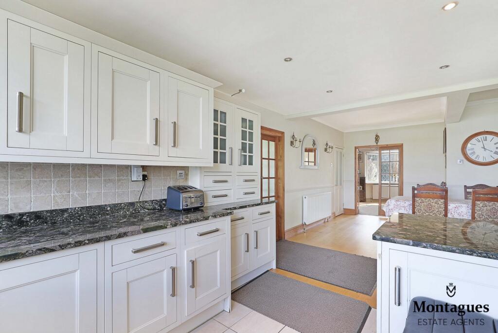 Additional property image - Vicarage Lane, North Weald, CM16