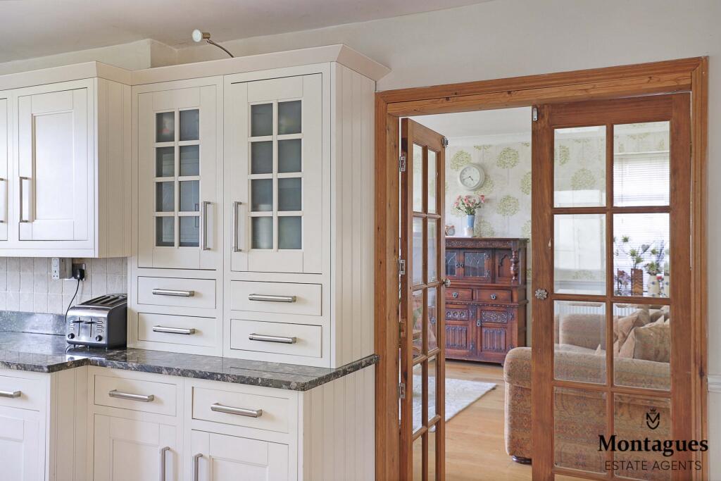Additional property image - Vicarage Lane, North Weald, CM16