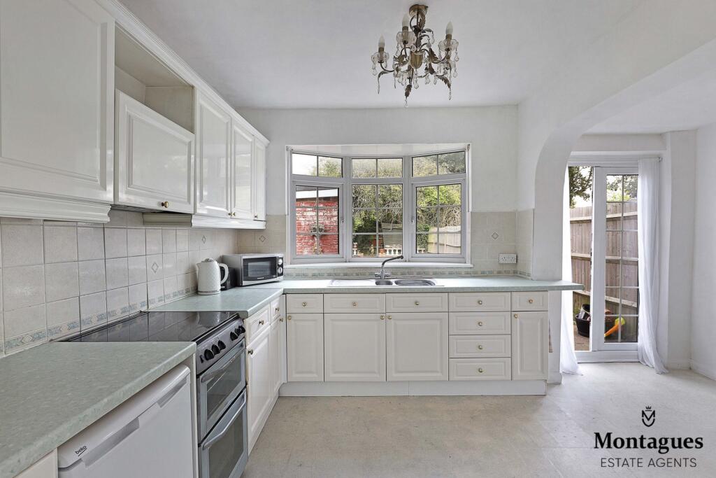 Additional property image - High Street, Epping, CM16