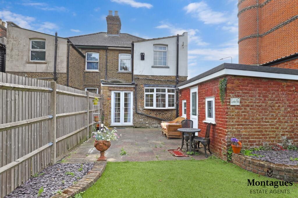 Additional property image - High Street, Epping, CM16