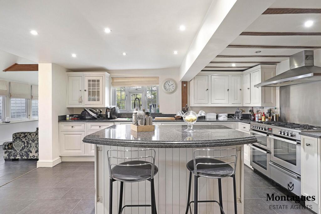 Additional property image - Lower Bury Lane, Epping, CM16