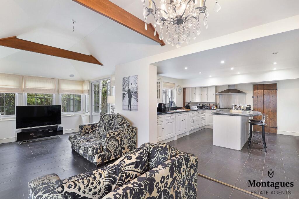 Additional property image - Lower Bury Lane, Epping, CM16