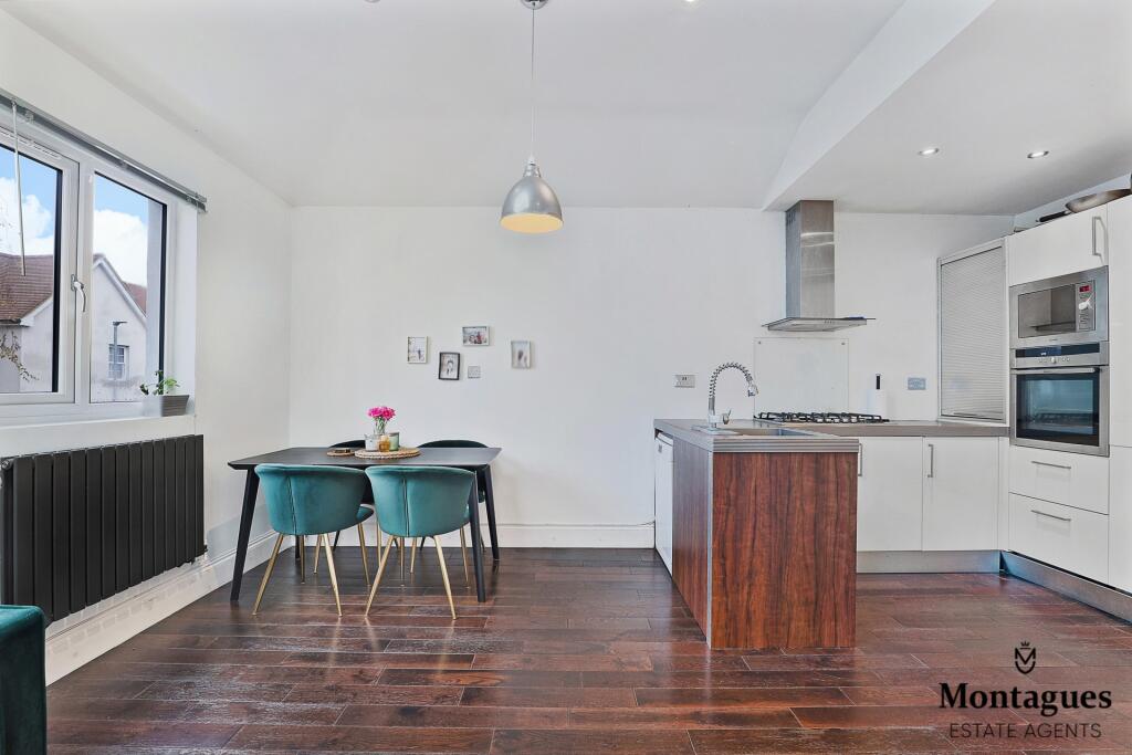 Additional property image - Hemnall Street, Epping, CM16