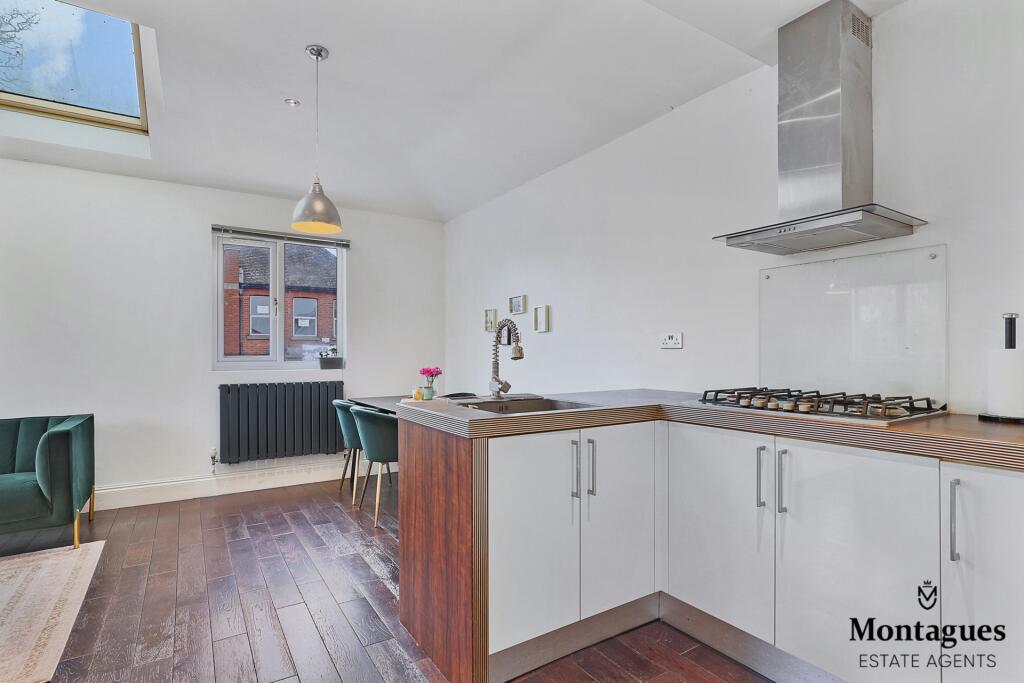 Additional property image - Hemnall Street, Epping, CM16