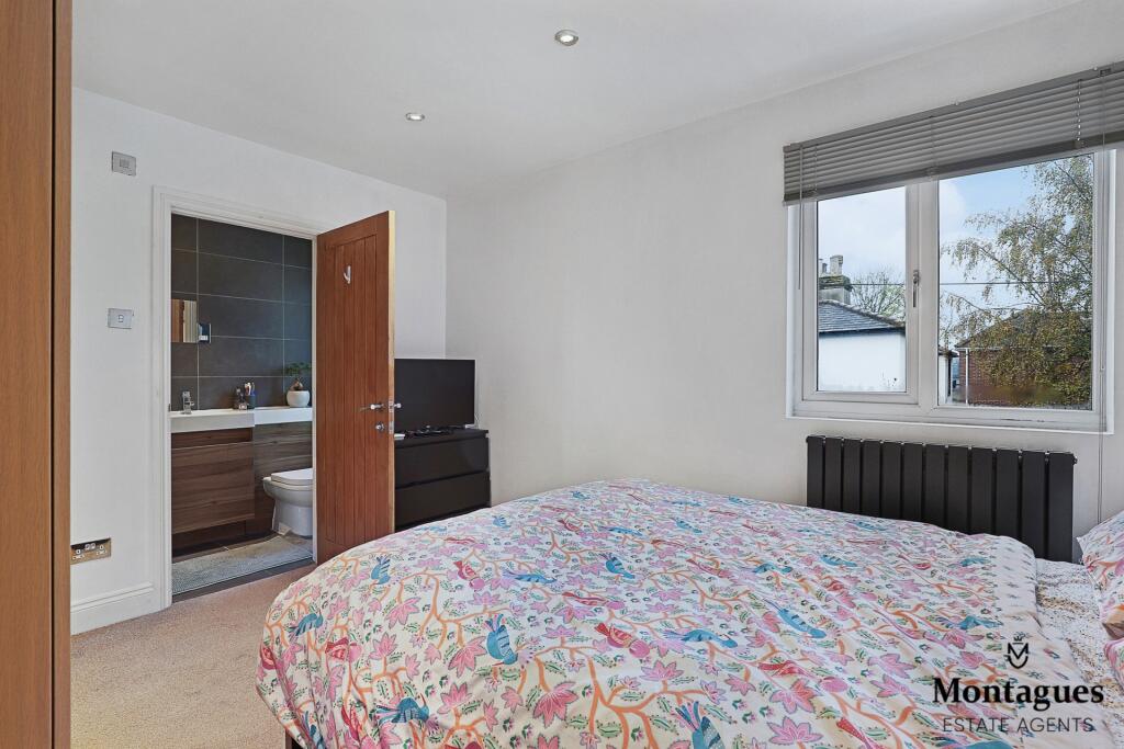 Additional property image - Hemnall Street, Epping, CM16