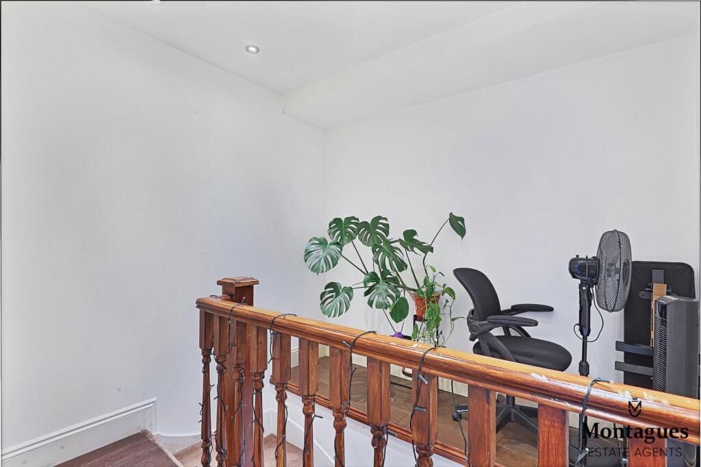 Additional property image - Hemnall Street, Epping, CM16