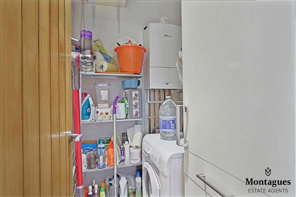 Additional property image - Hemnall Street, Epping, CM16