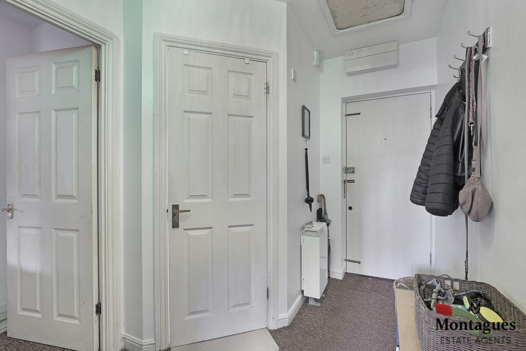 Additional property image - Woodland Grove, Epping, CM16