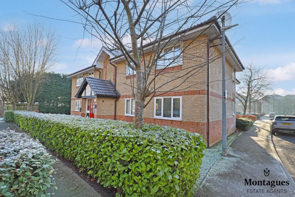Additional property image - Woodland Grove, Epping, CM16