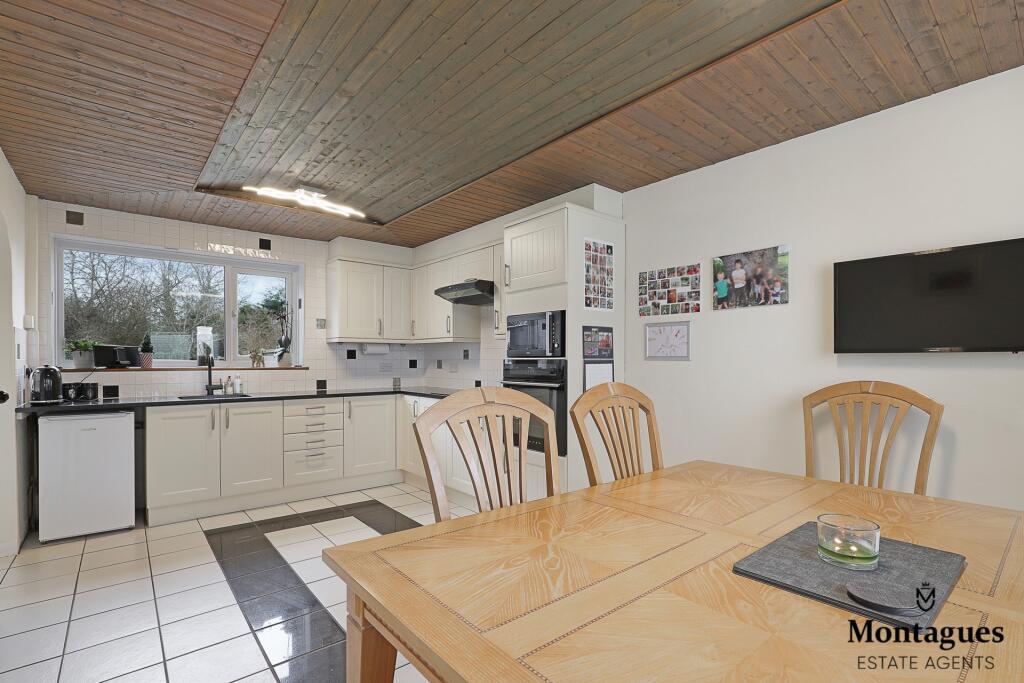 Additional property image - Bluemans End, North Weald, CM16