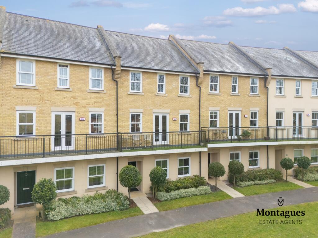 Main image of property: Seymour Chase, Epping, CM16