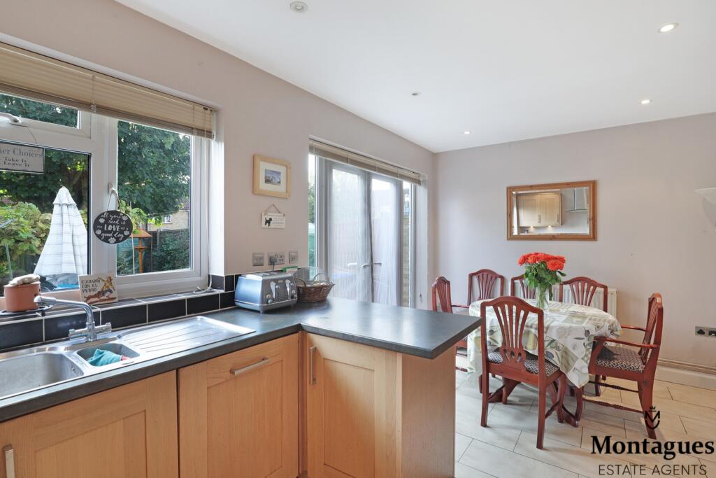 Additional property image - Hemnall Street, Epping, CM16