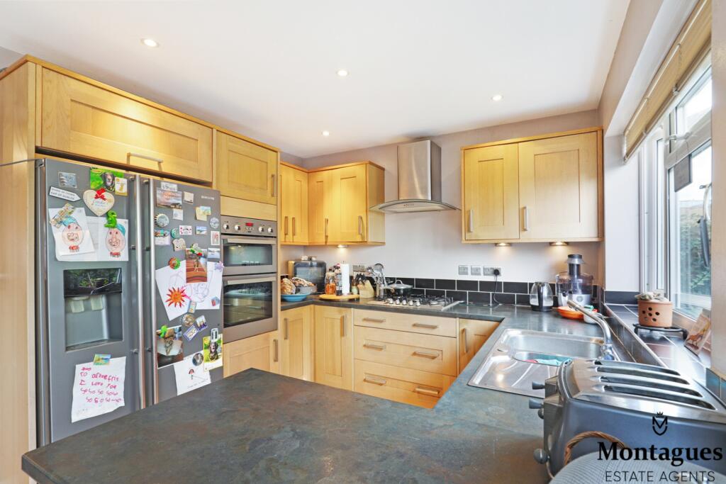 Additional property image - Hemnall Street, Epping, CM16