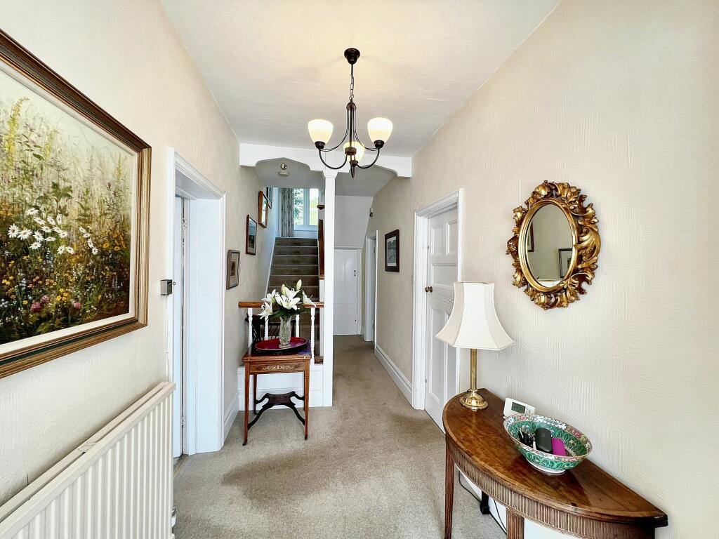Additional property image - The Drive, Coulsdon, CR5