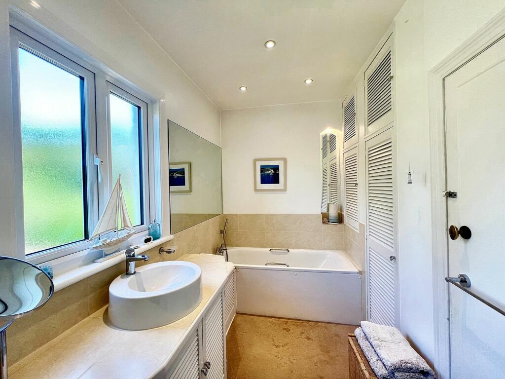 Additional property image - The Drive, Coulsdon, CR5