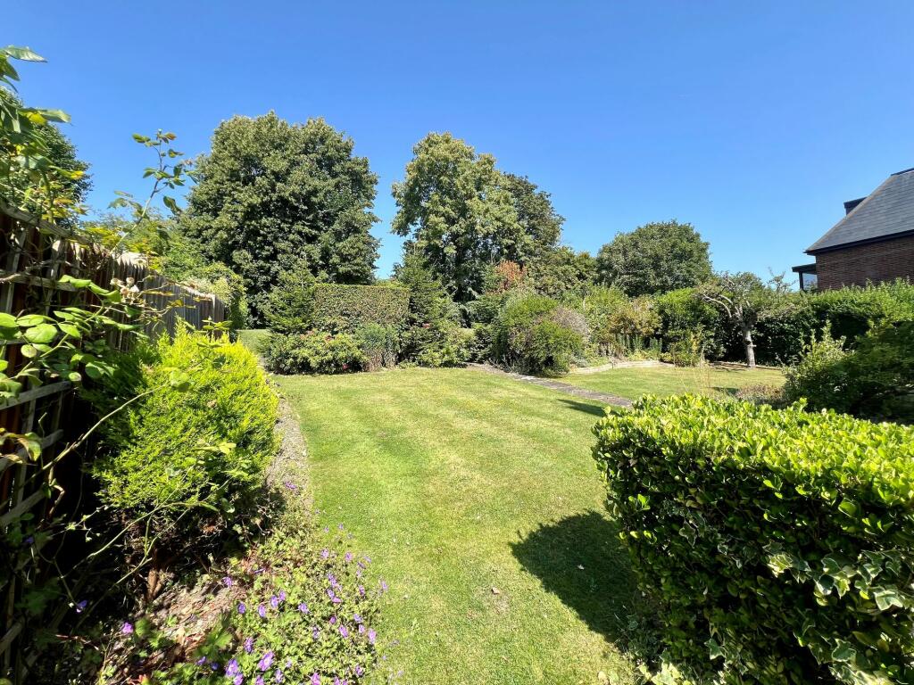 Additional property image - The Drive, Coulsdon, CR5