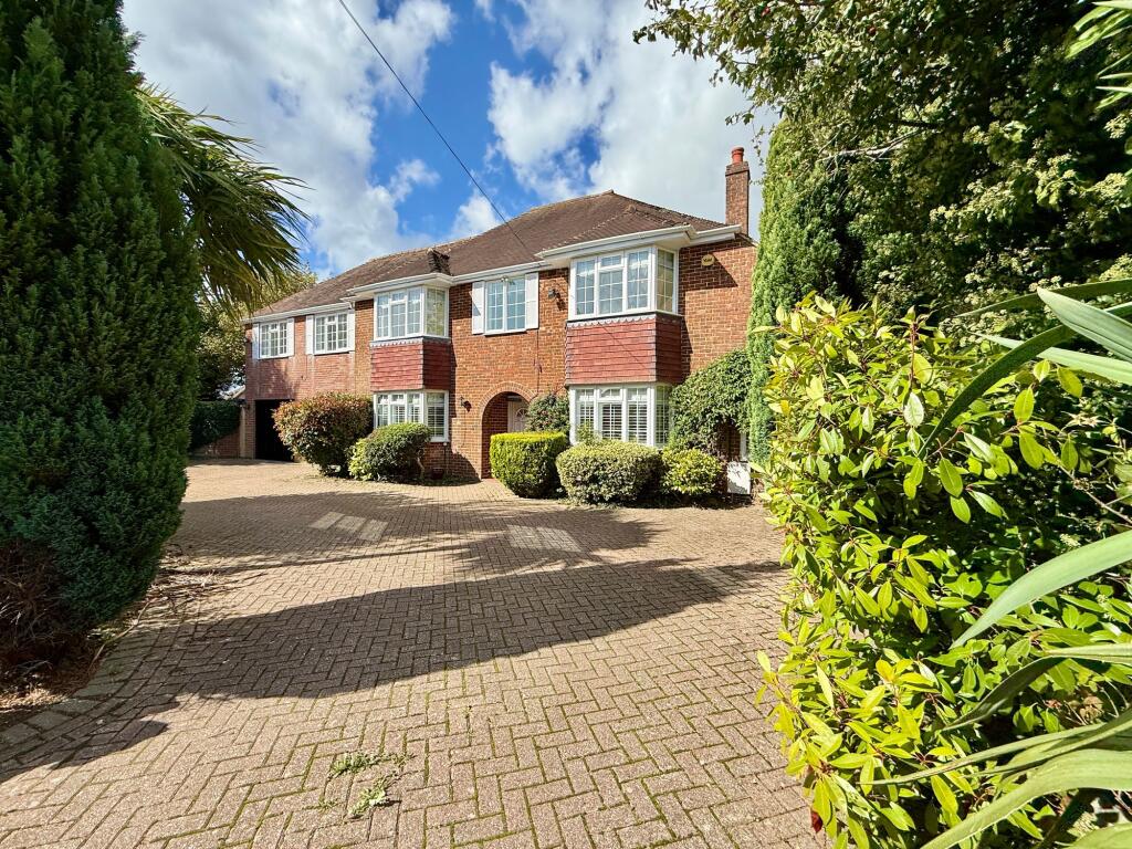Main image of property: Shaw Crescent, South Croydon, CR2