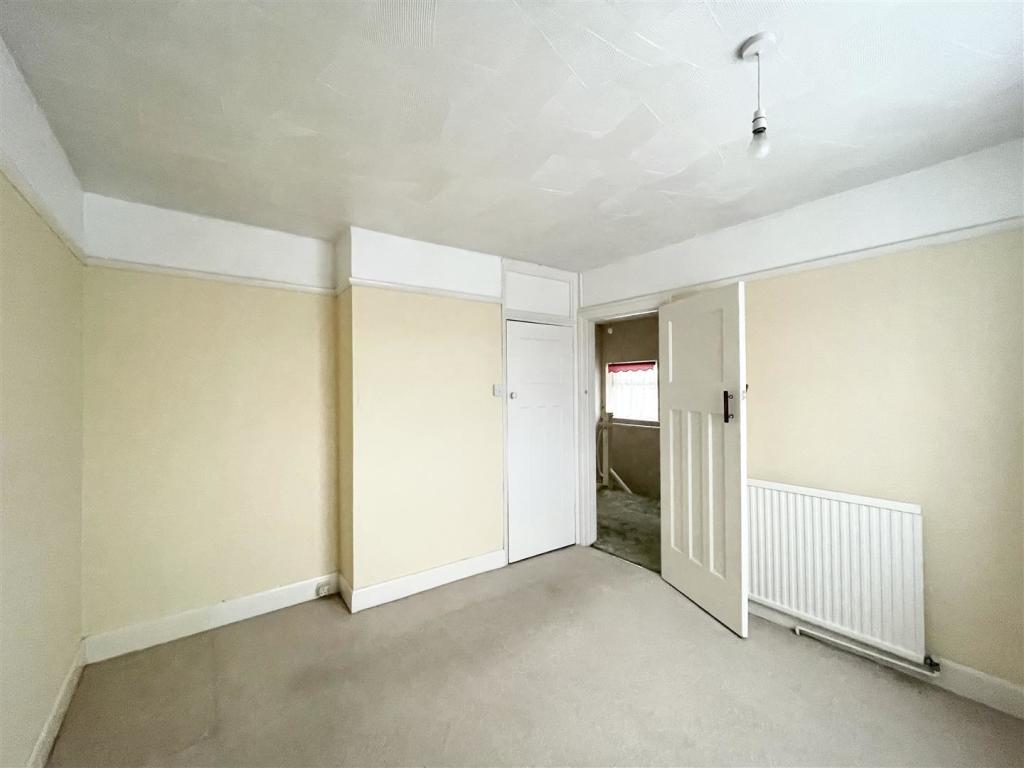 3 bedroom detached house for sale in Chichester Road, Seaford, BN25