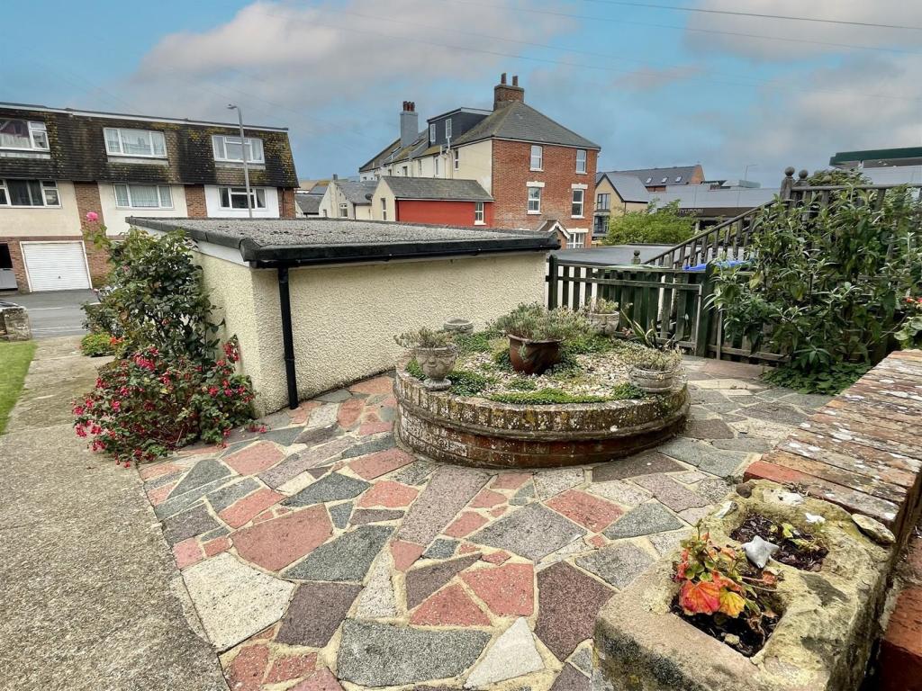 3 bedroom detached house for sale in Chichester Road, Seaford, BN25