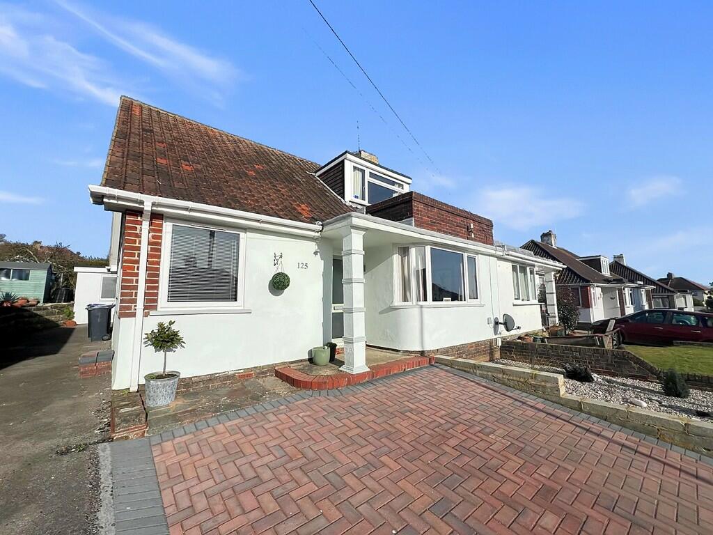 4 bedroom chalet for sale in Greenways Crescent, ShorehambySea, BN43