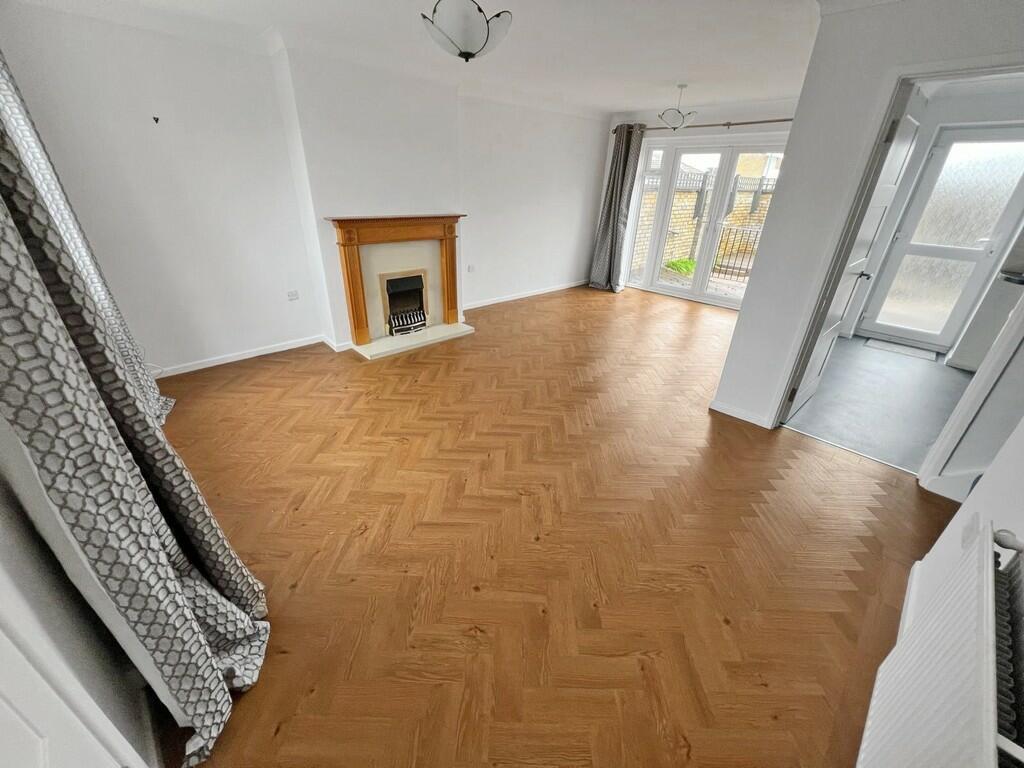 Additional property image - Weald Dyke, Shoreham-by-Sea