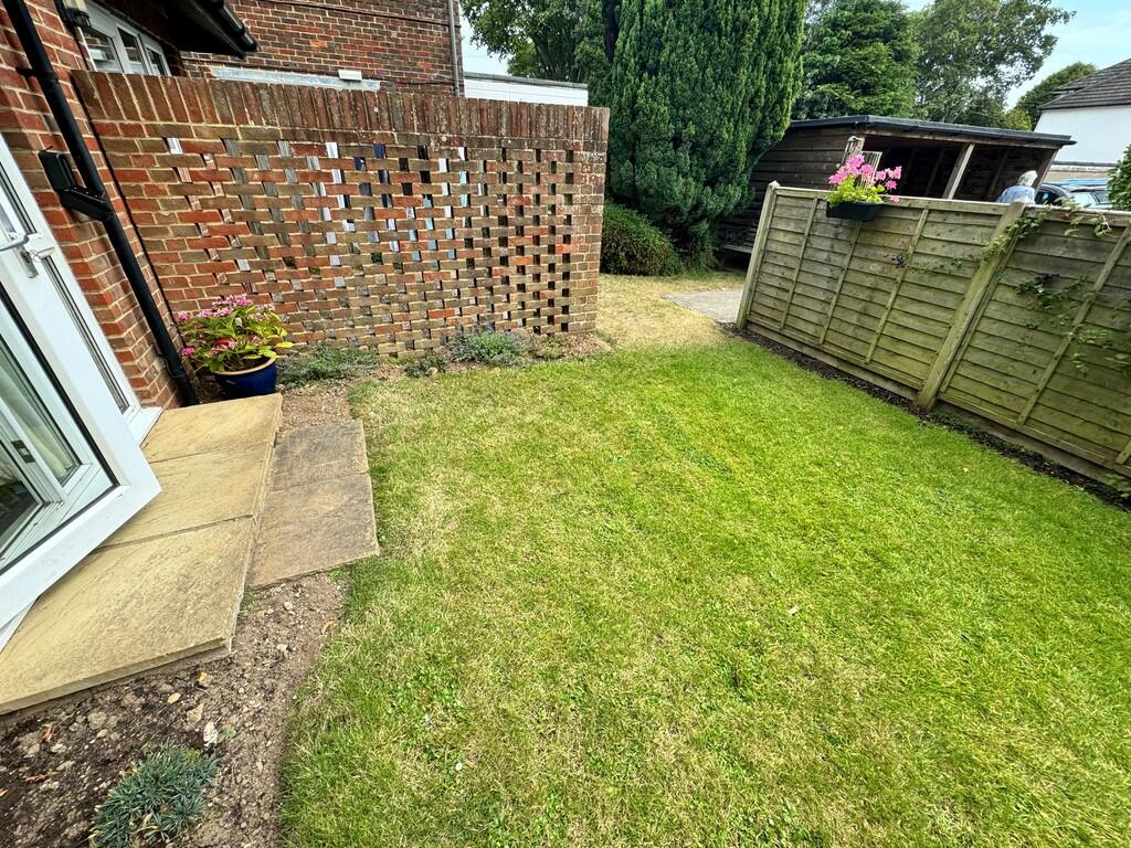 Additional property image - Oakland Court, Buckingham Road