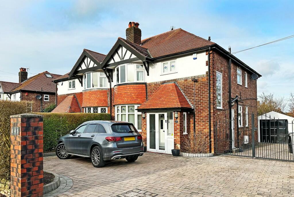 3 bedroom semidetached house for sale in Grove Lane, Hale, Altrincham