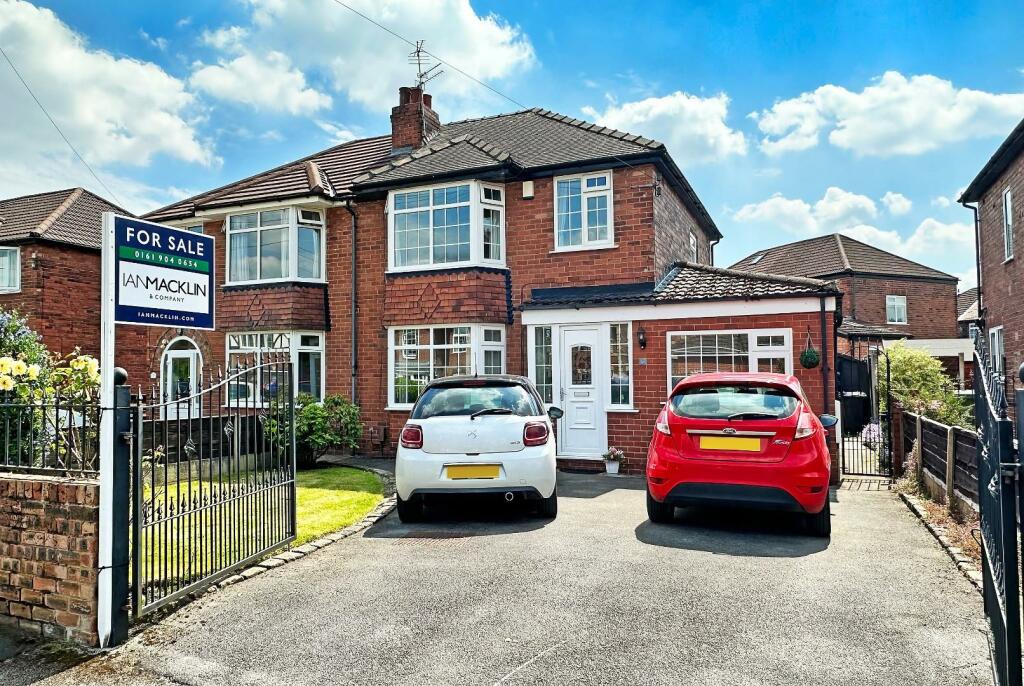 3 bedroom semidetached house for sale in Aimson Road West, Timperley, WA15