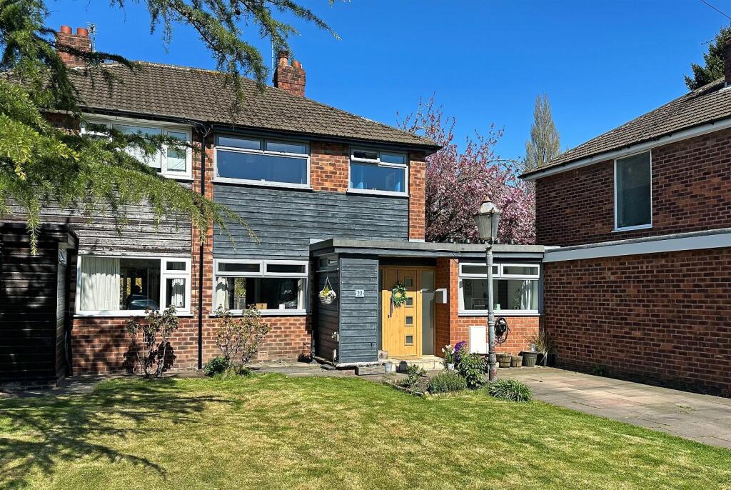 Main image of property: Forest Drive, Timperley, Altrincham
