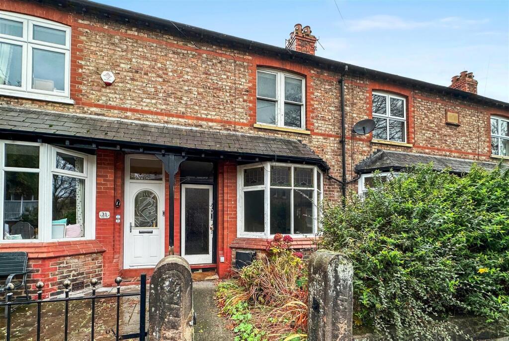 Main image of property: Oak Road, Hale