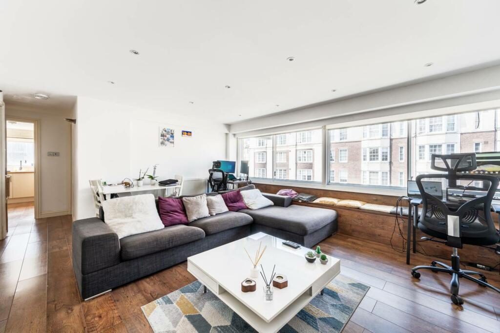 1 bedroom flat for sale in Queensway, Queensway, London, W2