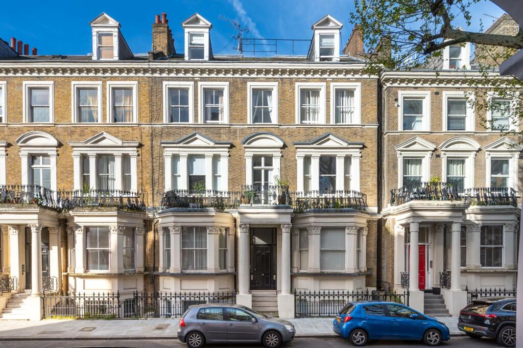 2 bedroom flat for rent in Holland Park Gardens, Holland Park, London, W14