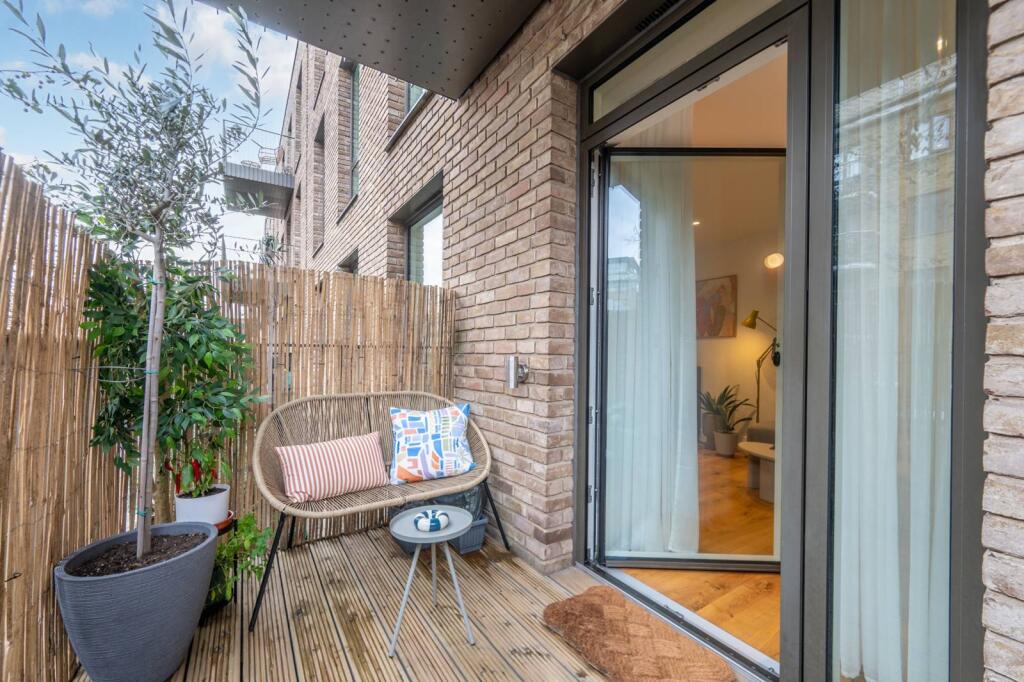 Main image of property: Atrium Apartments, North Kensington, London, W10